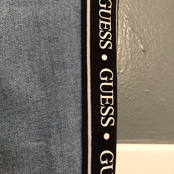 Guess High Rise Jeans - Picture 2 of 7
